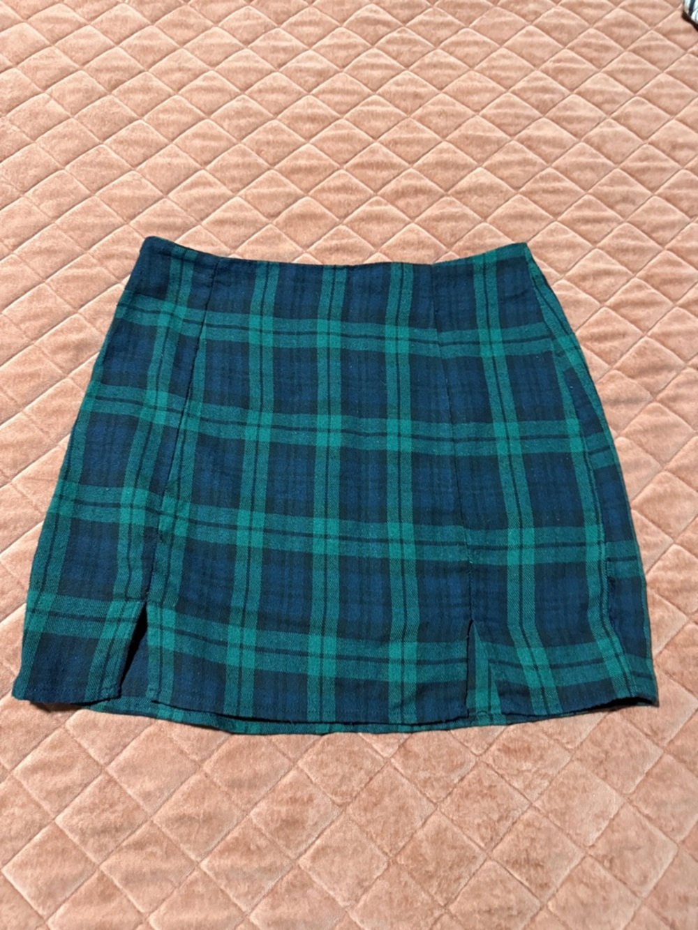 SHEIN Green and Navy Plaid Mini Skirt